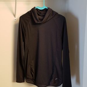 Athletic turtle neck